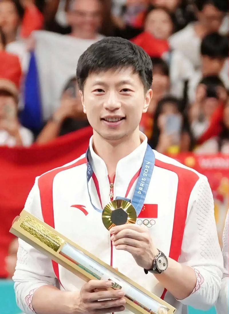 马龙刷新世界纪录，F1车队教练激动落泪！